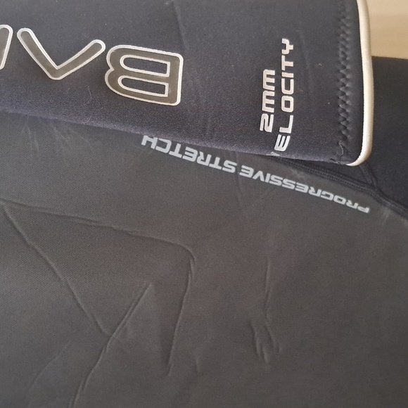 Bare 2mm Velocity Shorty Wetsuit - Size 3XL - Picture 7 of 9